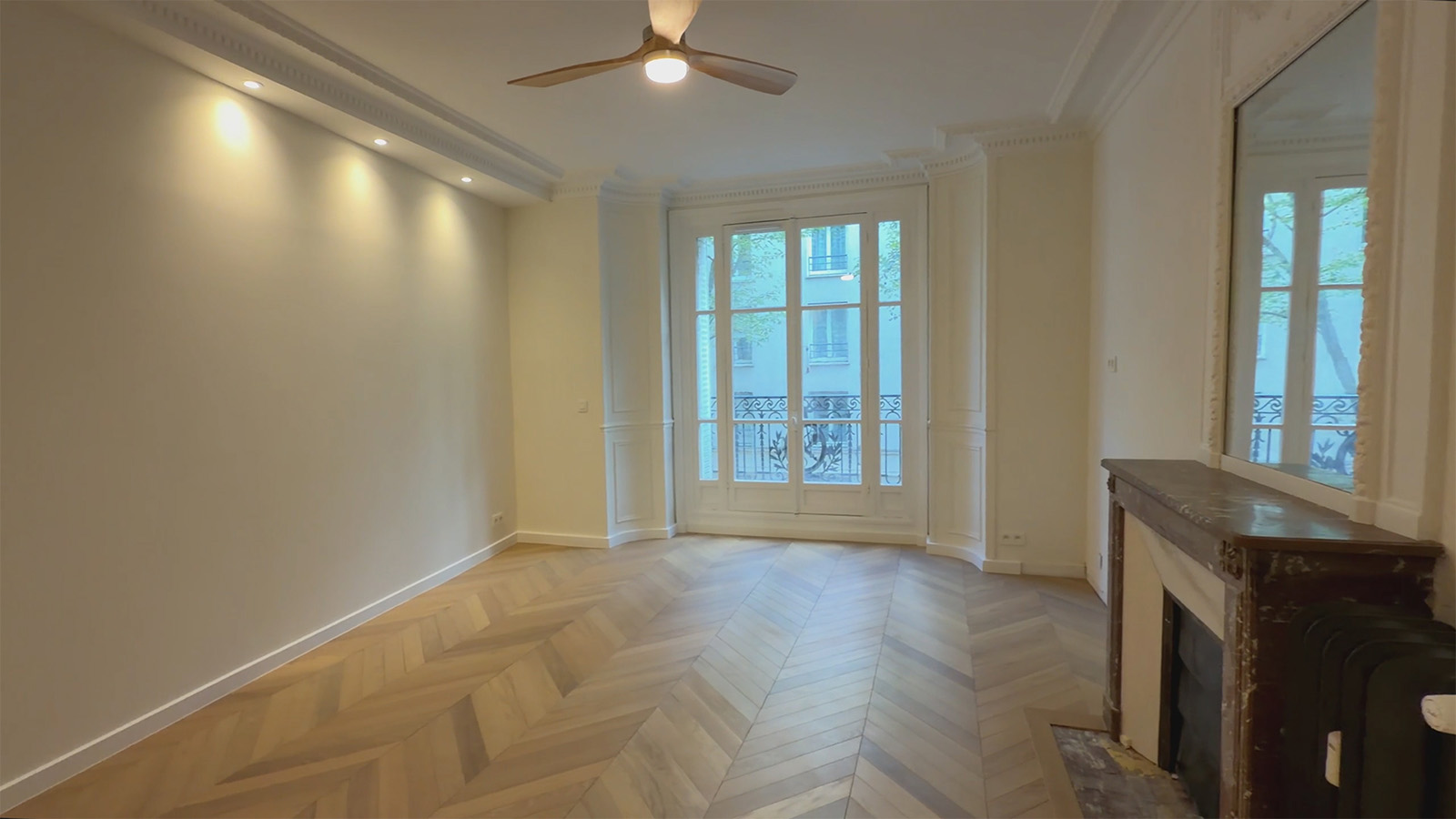 Appartement haussmannien r&eacute;nov&eacute; &agrave; Neuilly, photo 2