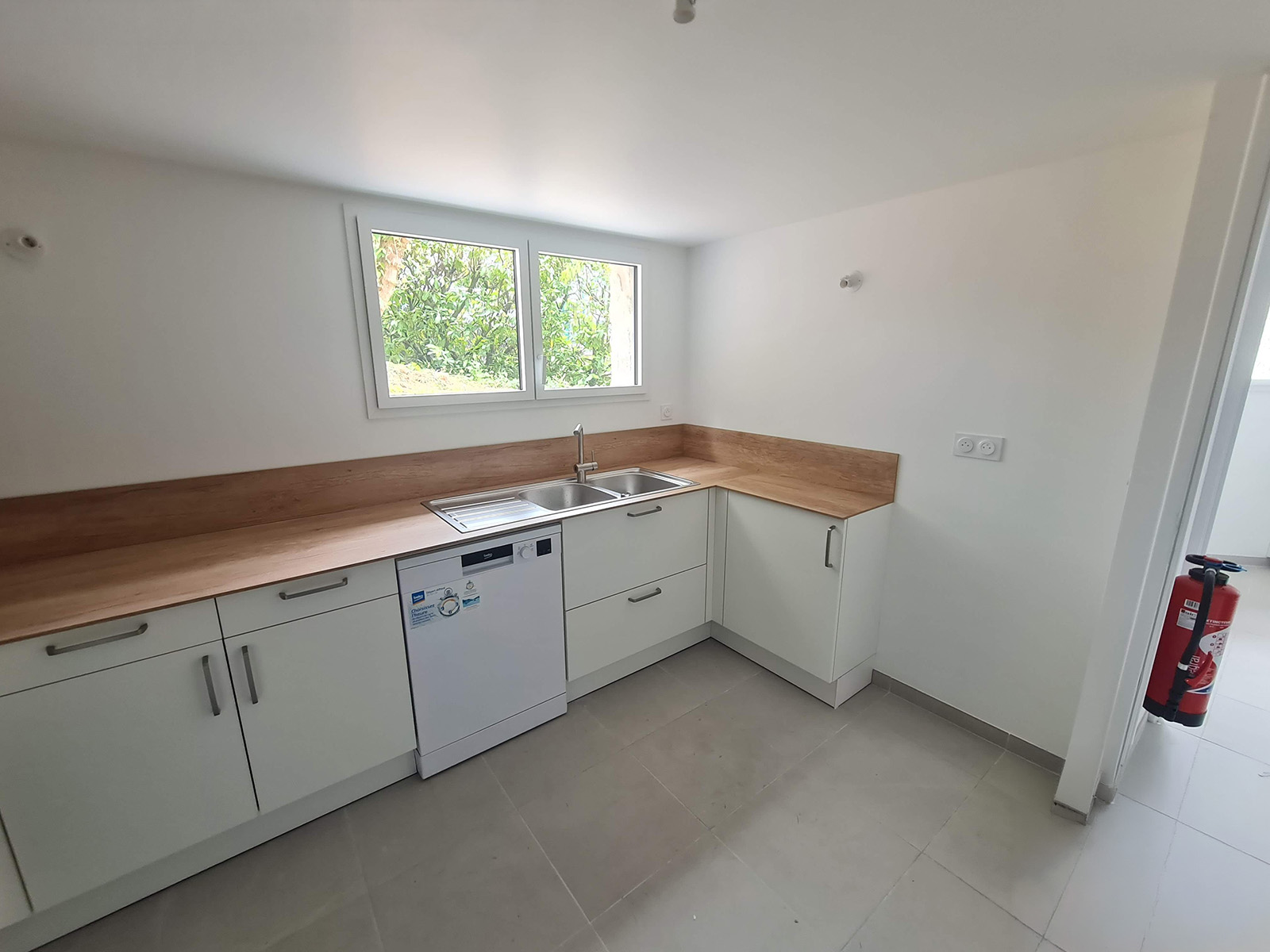 Bâtiment réhabilité à Mareil-Marly, micro-crèche et logement, photo 9
